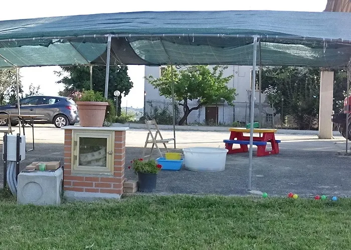 Летний дом Agriturismo Il Vecchio Carro Campli